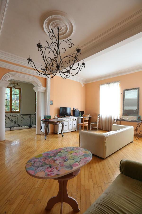 Guest House One Two Three Tbilisi Exterior photo